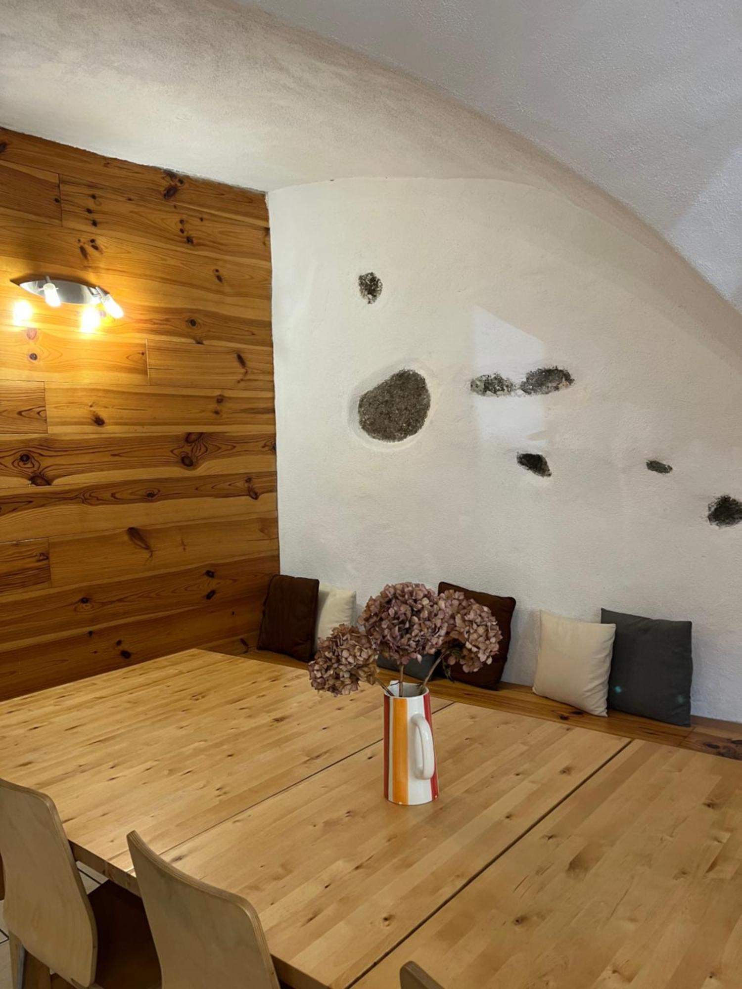 The Stable House Bourg D'Oisans -Bike/Hike/Ski Le Bourg-dʼOisans Dış mekan fotoğraf